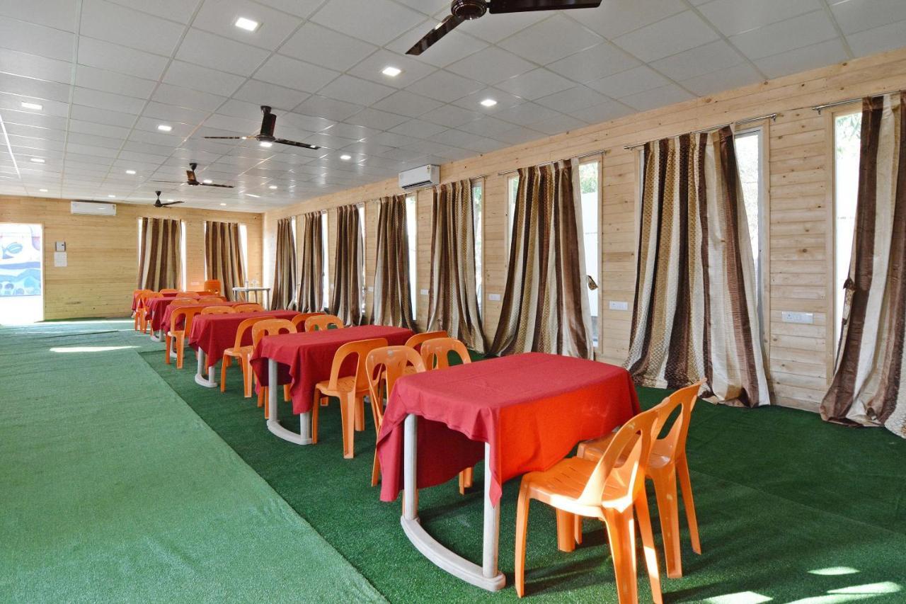 Oyo Midway Park Resort Atgaon Exteriér fotografie