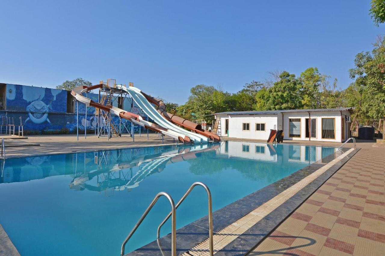 Oyo Midway Park Resort Atgaon Exteriér fotografie